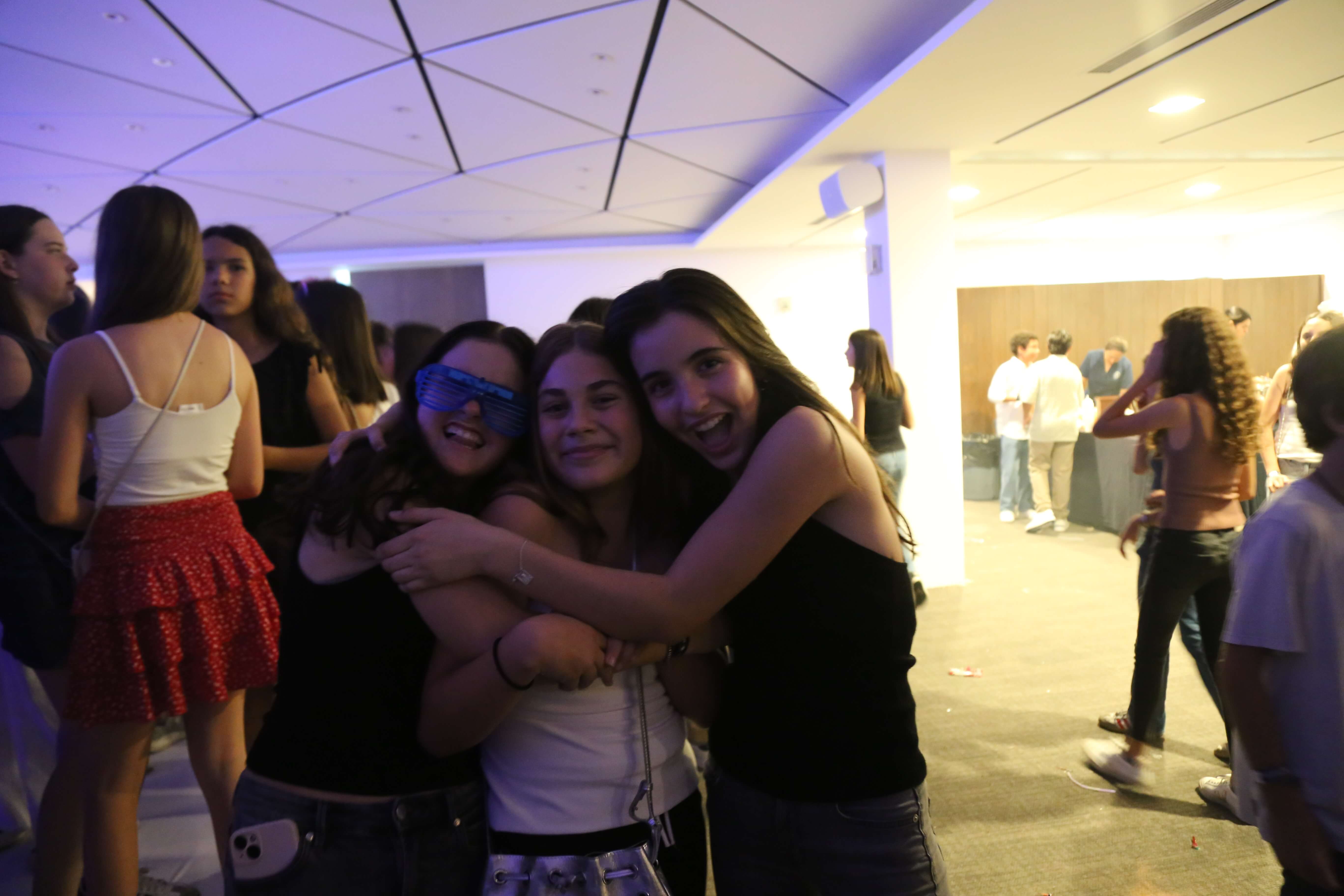 img8198